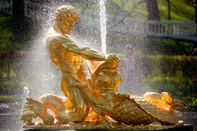 What is going on in this fountain? 